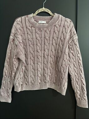 Arizona Jean Company Mauve Cable Knit Crewneck Sweater